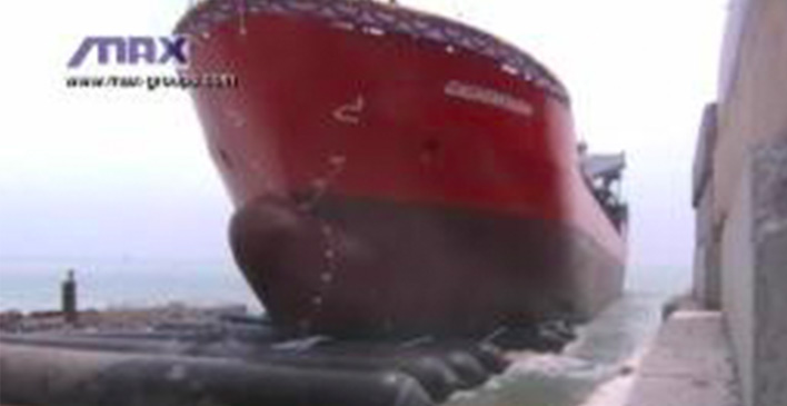 Führer Schiff starten, Schiffsreparatur und Eliminierung von Unfällen mit gummiradwalze-bags